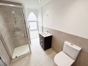 ENSUITE- click for photo gallery